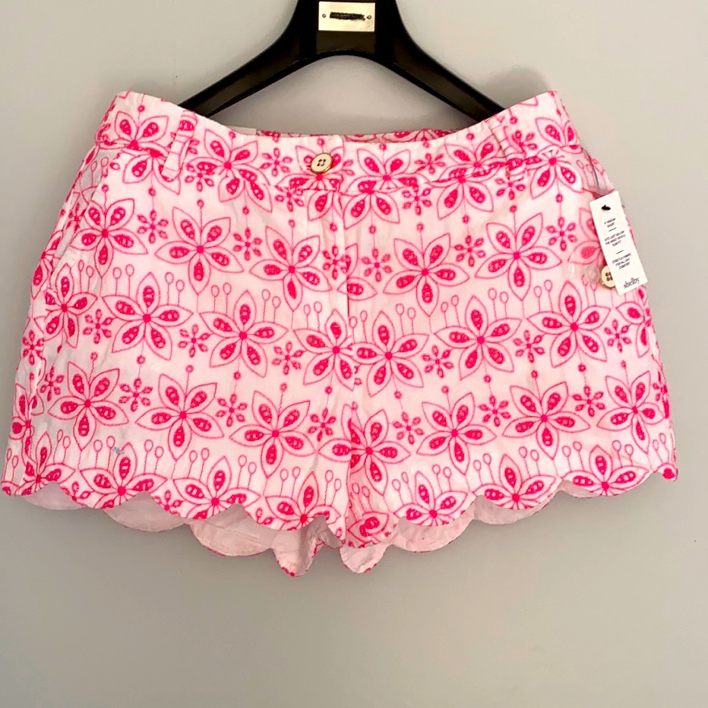 Crown and Ivy embroidered shorts. New.Size 8